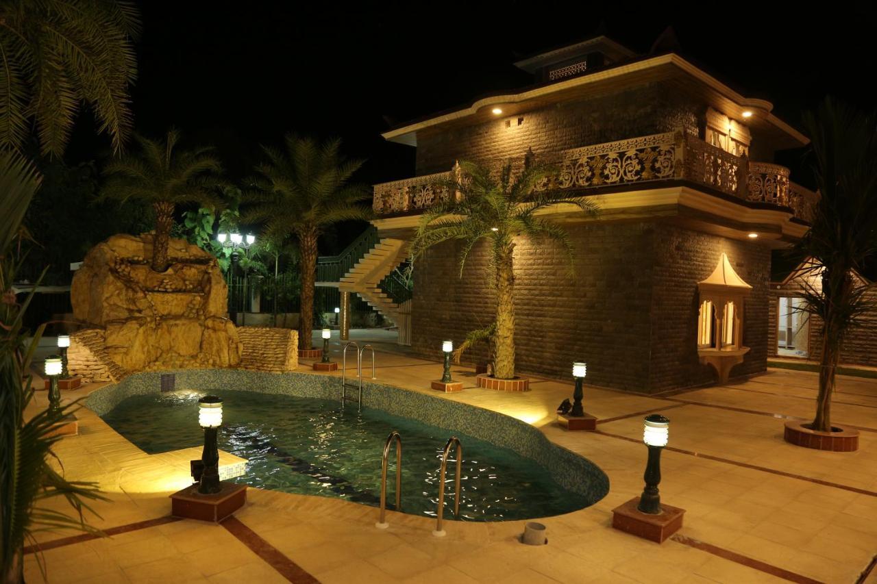 Hotel Mann The Palm Retreat Lakhnaú Exteriér fotografie