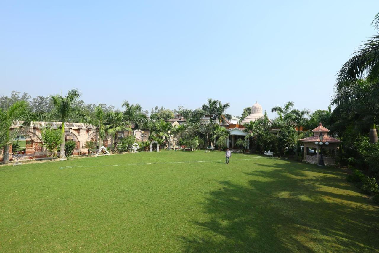 Hotel Mann The Palm Retreat Lakhnaú Exteriér fotografie