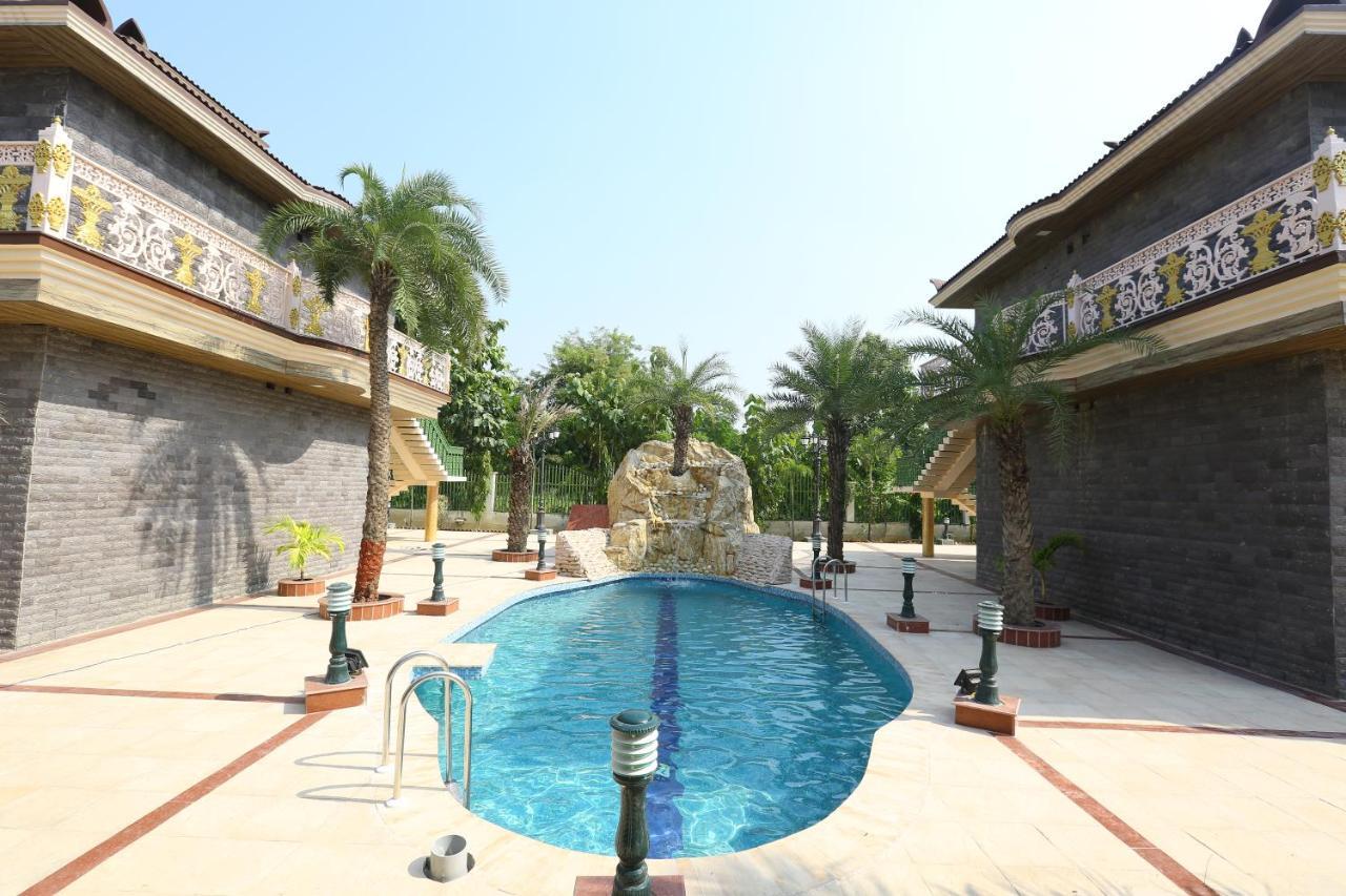 Hotel Mann The Palm Retreat Lakhnaú Exteriér fotografie