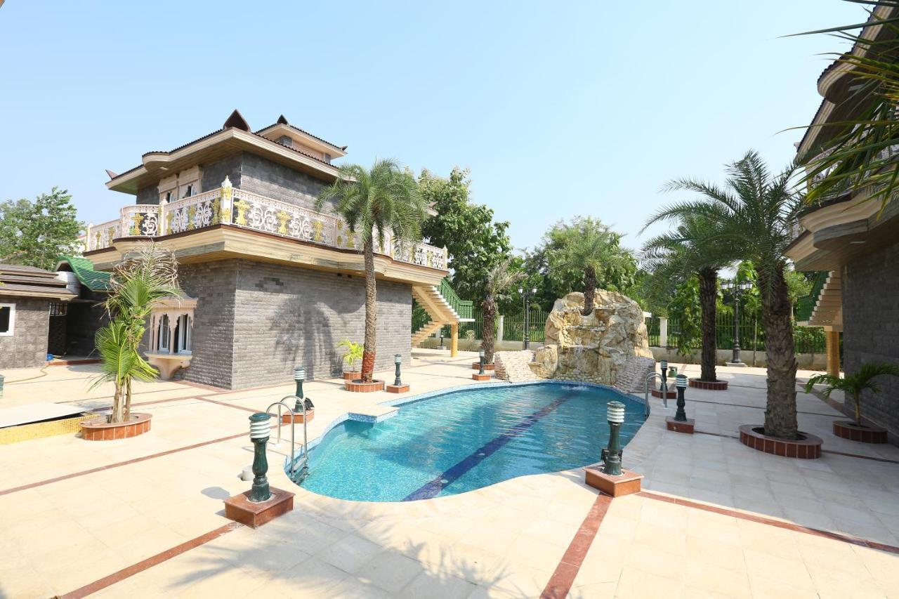 Hotel Mann The Palm Retreat Lakhnaú Exteriér fotografie